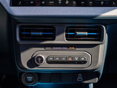 New 2025 Ford Maverick XLT w/ XLT Luxury Package image 20