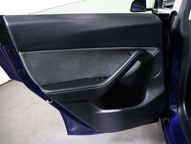 Used 2024 Tesla Model Y Long Range AWD/4WD image 25