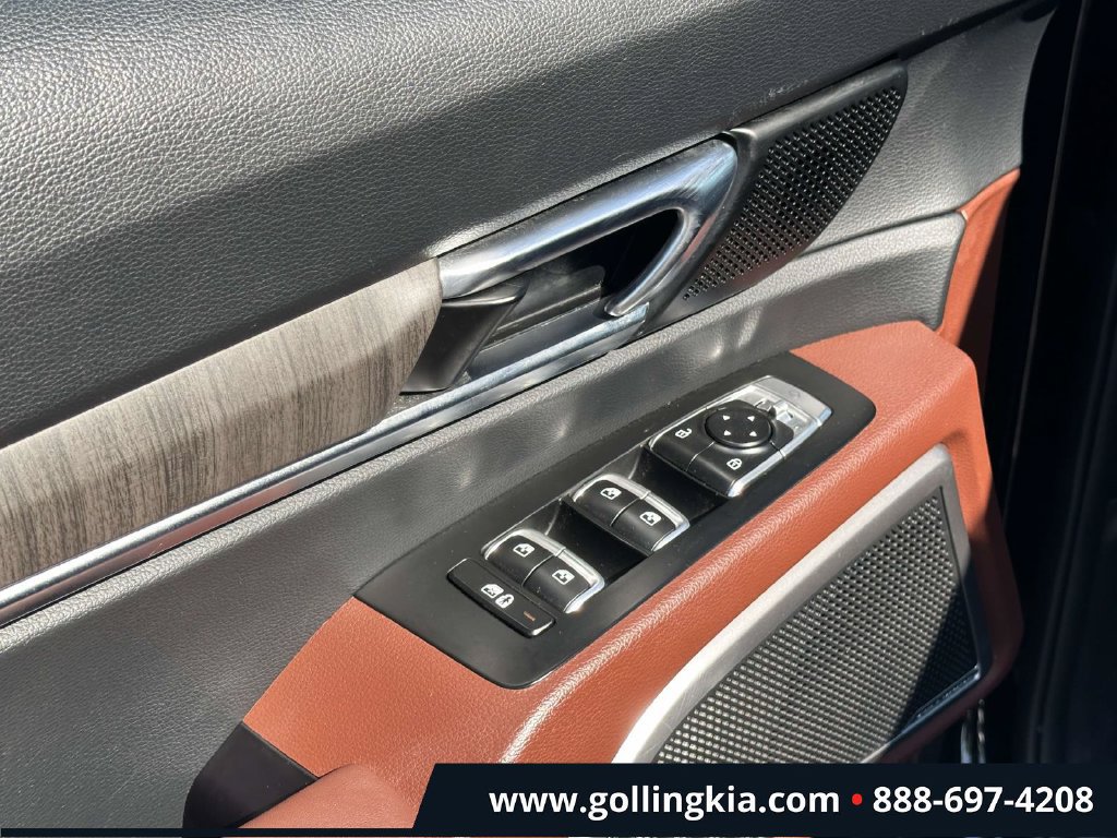 Certified 2024 Kia Telluride EX w/ EX Captain's Chair Package AWD/4WD image 16