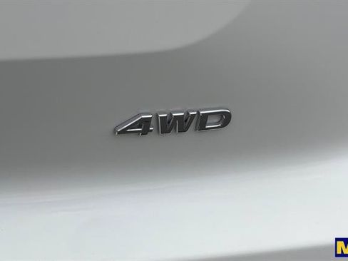 Used 2025 Nissan Pathfinder S AWD/4WD image 37