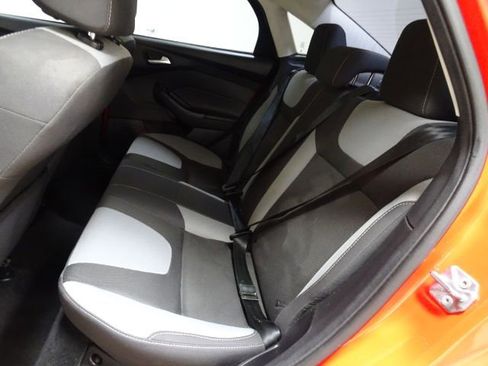Used 2014 Ford Focus SE w/ SE Sport Package image 33