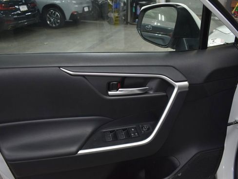 Used 2025 Toyota RAV4 XLE image 11