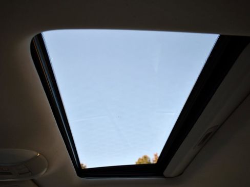 Used 2017 INFINITI Q70 L 3.7 w/ Deluxe Touring Package image 27