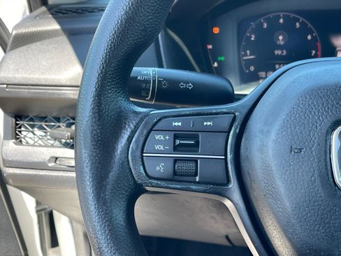 Used 2023 Honda Accord EX image 26