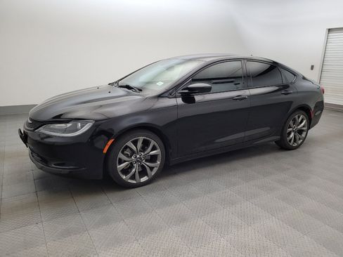Used 2015 Chrysler 200 S w/ Navigation & Sound Group I FWD image 2