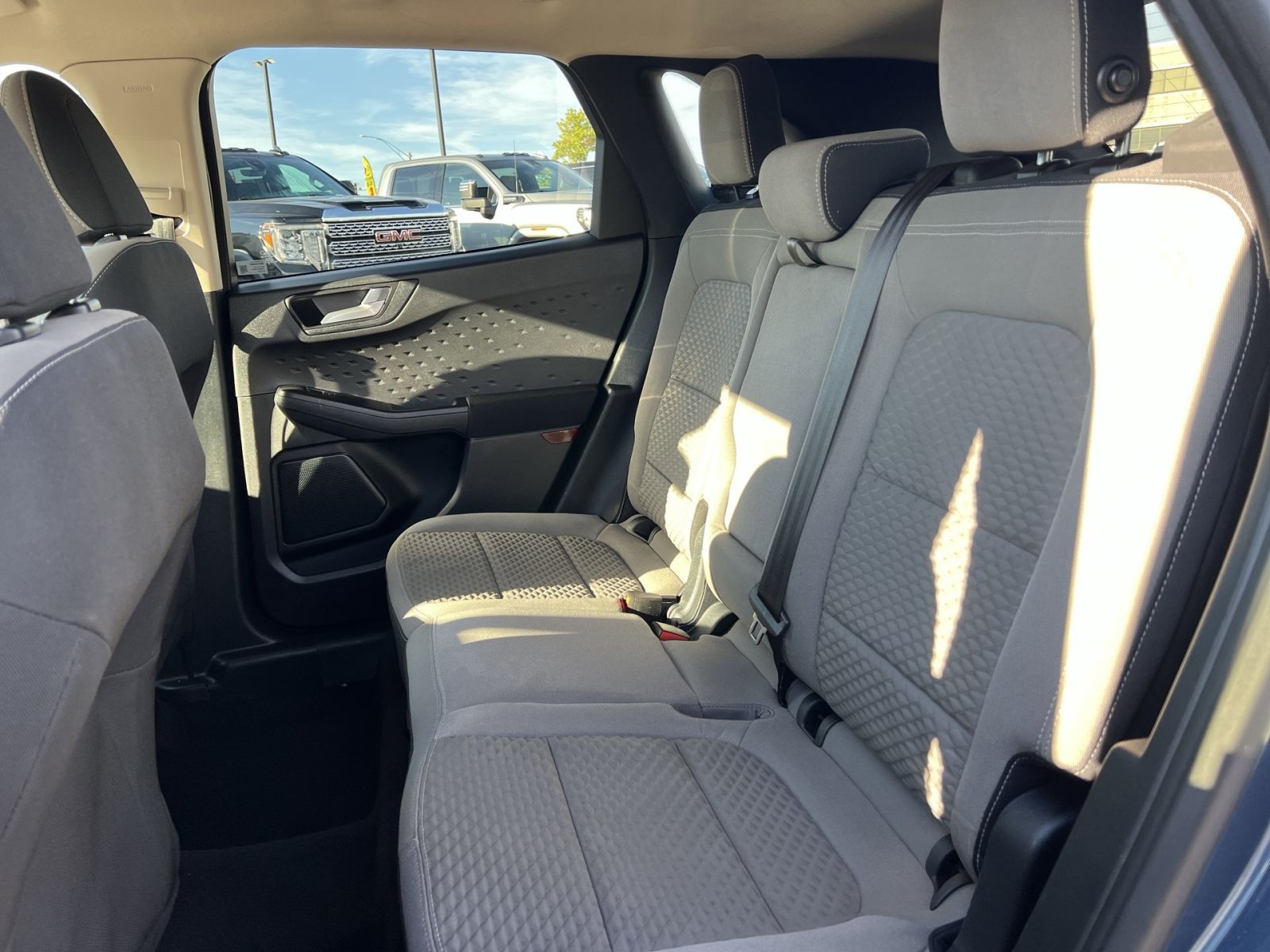 Used 2020 Ford Escape SE FWD image 23