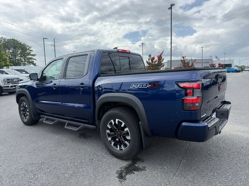 Used 2022 Nissan Frontier Pro-X RWD image 7