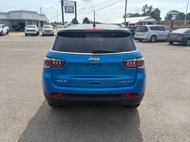 Used 2025 Jeep Compass Limited AWD/4WD image 5