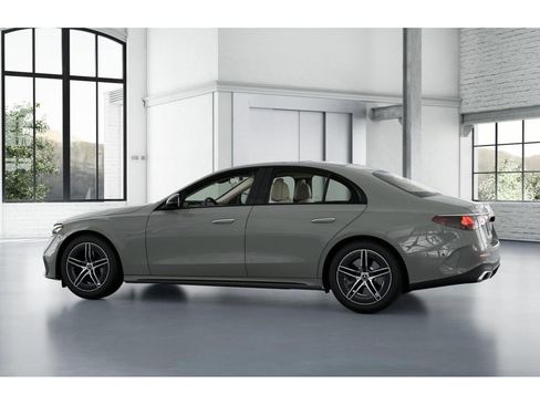 New 2026 Mercedes-Benz E 450 4MATIC Sedan image 32