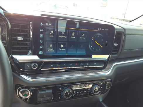 Used 2024 Chevrolet Silverado 1500 LTZ w/ LTZ Premium Package AWD/4WD image 20