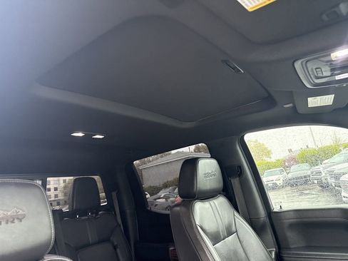 Used 2022 Chevrolet Silverado 1500 High Country w/ Technology Package image 25