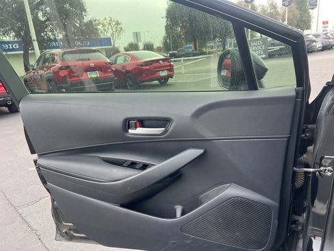 Used 2021 Toyota Corolla XSE image 5