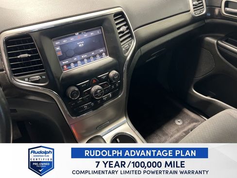 Used 2018 Jeep Grand Cherokee Laredo image 26