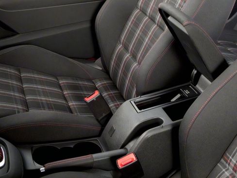 Used 2010 Volkswagen GTI 2-Door FWD image 12