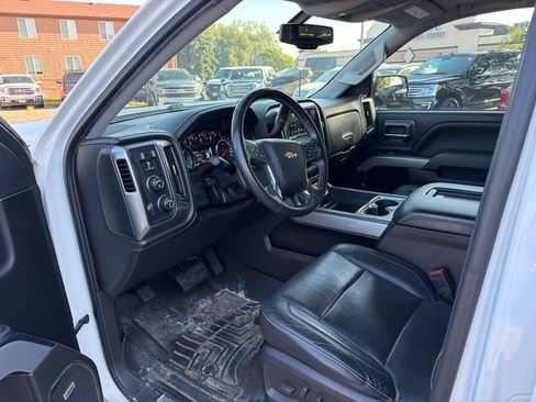 Used 2018 Chevrolet Silverado 1500 LTZ Z71 w/ LTZ Plus Package AWD/4WD image 10