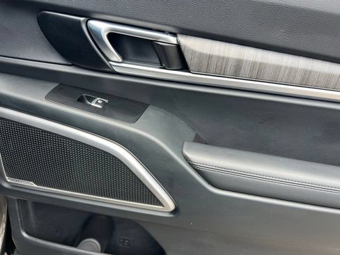 Used 2025 Kia Telluride EX w/ EX Captain's Chair Package FWD image 56