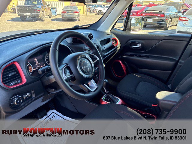 Used 2020 Jeep Renegade Trailhawk AWD/4WD image 11
