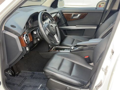 Used 2014 Mercedes-Benz GLK 250 BlueTEC 4MATIC image 10