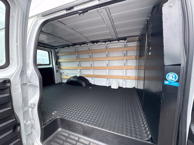 Used 2025 GMC Savana 2500 w/ Driver Convenience Package RWD image 16