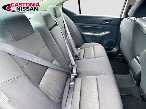 Used 2025 Nissan Altima 2.5 SV FWD image 33