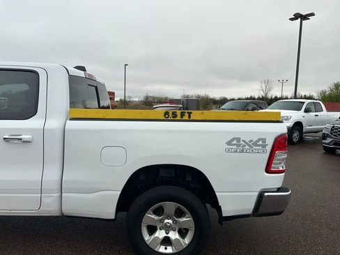 Used 2020 RAM 1500 Big Horn AWD/4WD image 40