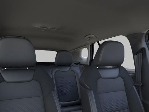New 2026 Chevrolet Trax LT w/ Driver Confidence Package FWD image 24