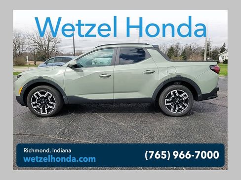 Used 2025 Hyundai Santa Cruz Limited image 1