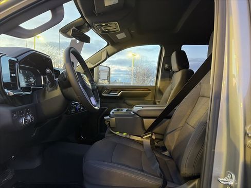 New 2025 GMC Sierra 2500 SLE w/ SLE Convenience Package image 12