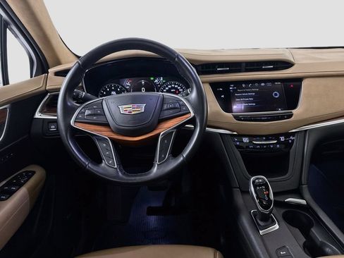 Used 2018 Cadillac XT5 Platinum w/ Driver Assist Package AWD/4WD image 26