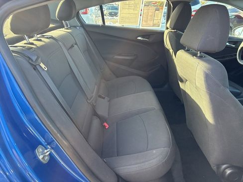 Used 2019 Chevrolet Cruze LT w/ Convenience Package image 11