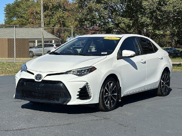 Used 2017 Toyota Corolla SE w/ Carpet Mat Package (TMS) FWD image 3