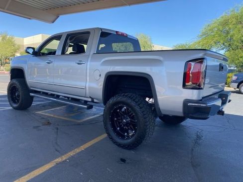 Used 2018 GMC Sierra 1500 SLT AWD/4WD image 2