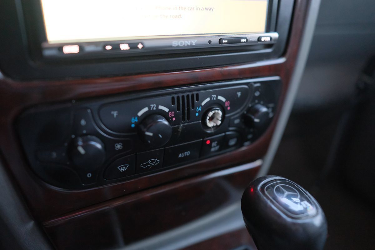 Used 2004 Mercedes-Benz G 500 image 22