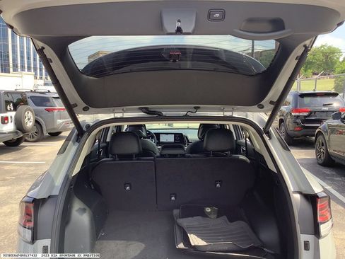 Used 2023 Kia Sportage SX FWD image 8