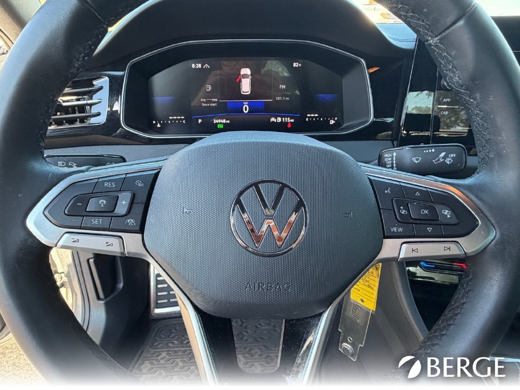 Used 2025 Volkswagen Jetta Sport FWD image 17