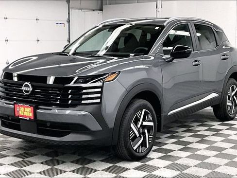 New 2026 Nissan Kicks SV image 3