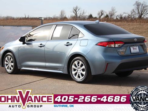 Used 2026 Toyota Corolla LE image 6