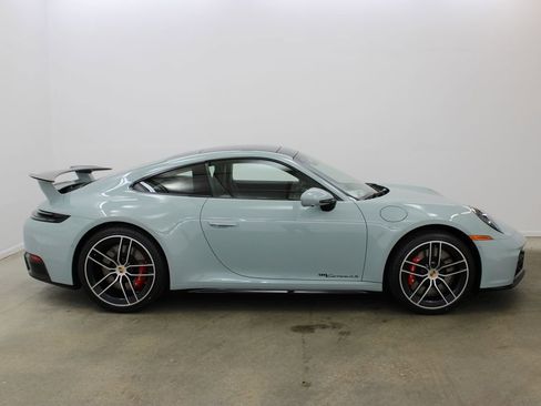 New 2026 Porsche 911 Carrera 4S image 8