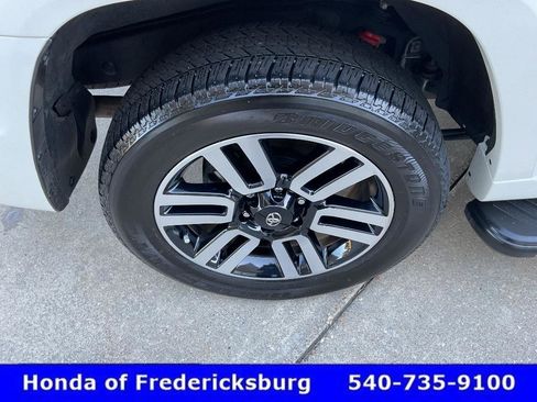 Used 2023 Toyota 4Runner Limited AWD/4WD image 10