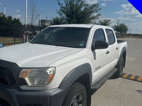 Used 2012 Toyota Tacoma PreRunner RWD image 1
