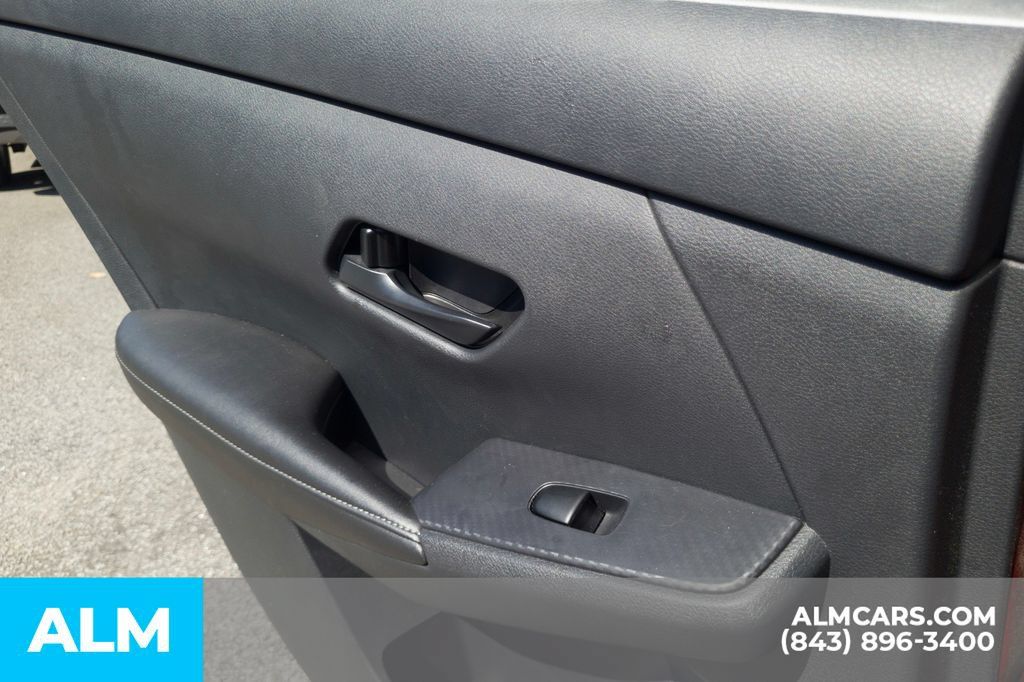 Used 2024 Nissan Sentra SV FWD image 23