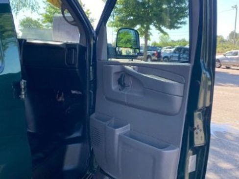 Used 2014 Chevrolet Express 3500 LS RWD image 15