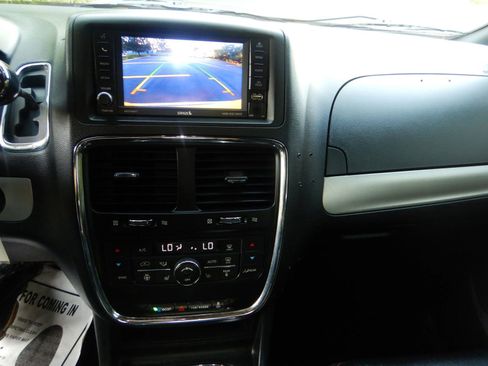 Used 2020 Dodge Grand Caravan GT image 15