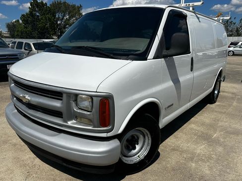 Used 2001 Chevrolet Express 1500 RWD image 70