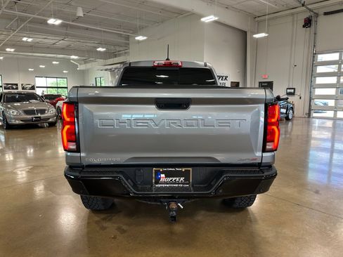 Used 2024 Chevrolet Colorado ZR2 w/ Technology Package AWD/4WD image 7