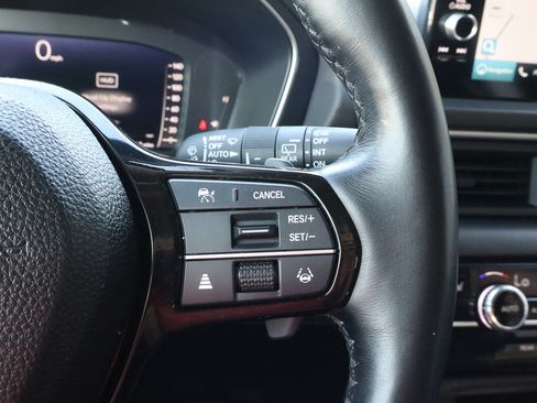 Used 2023 Honda Pilot Elite image 35