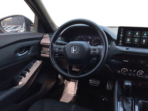Used 2024 Honda Accord Sport image 11