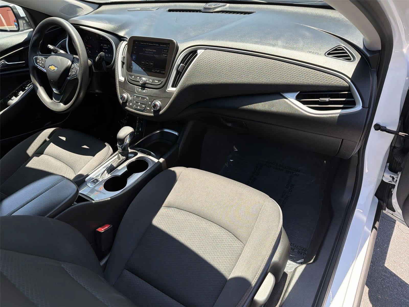 Used 2024 Chevrolet Malibu LT FWD image 13