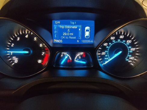 Used 2015 Ford Escape SE image 23