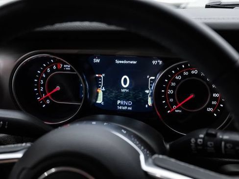Used 2019 Jeep Wrangler Unlimited Rubicon AWD/4WD image 49